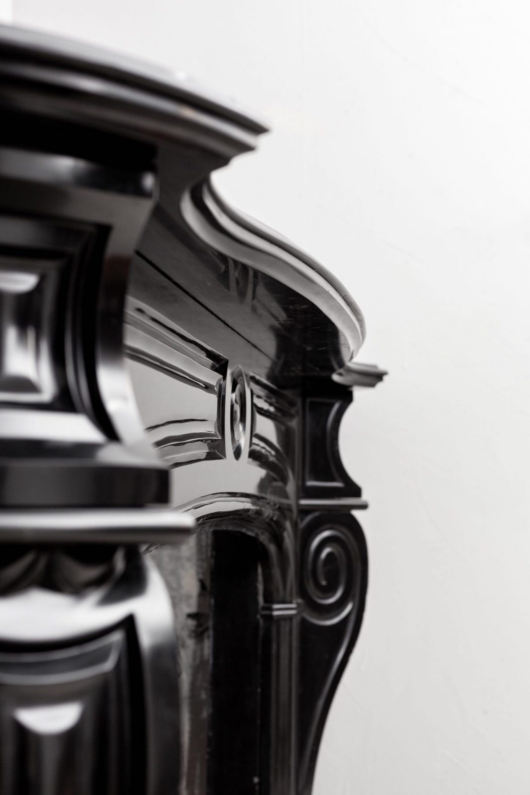 LOUIS XV STYLE NOIR DE MAZY ANTIQUE FIREPLACE - Image 8