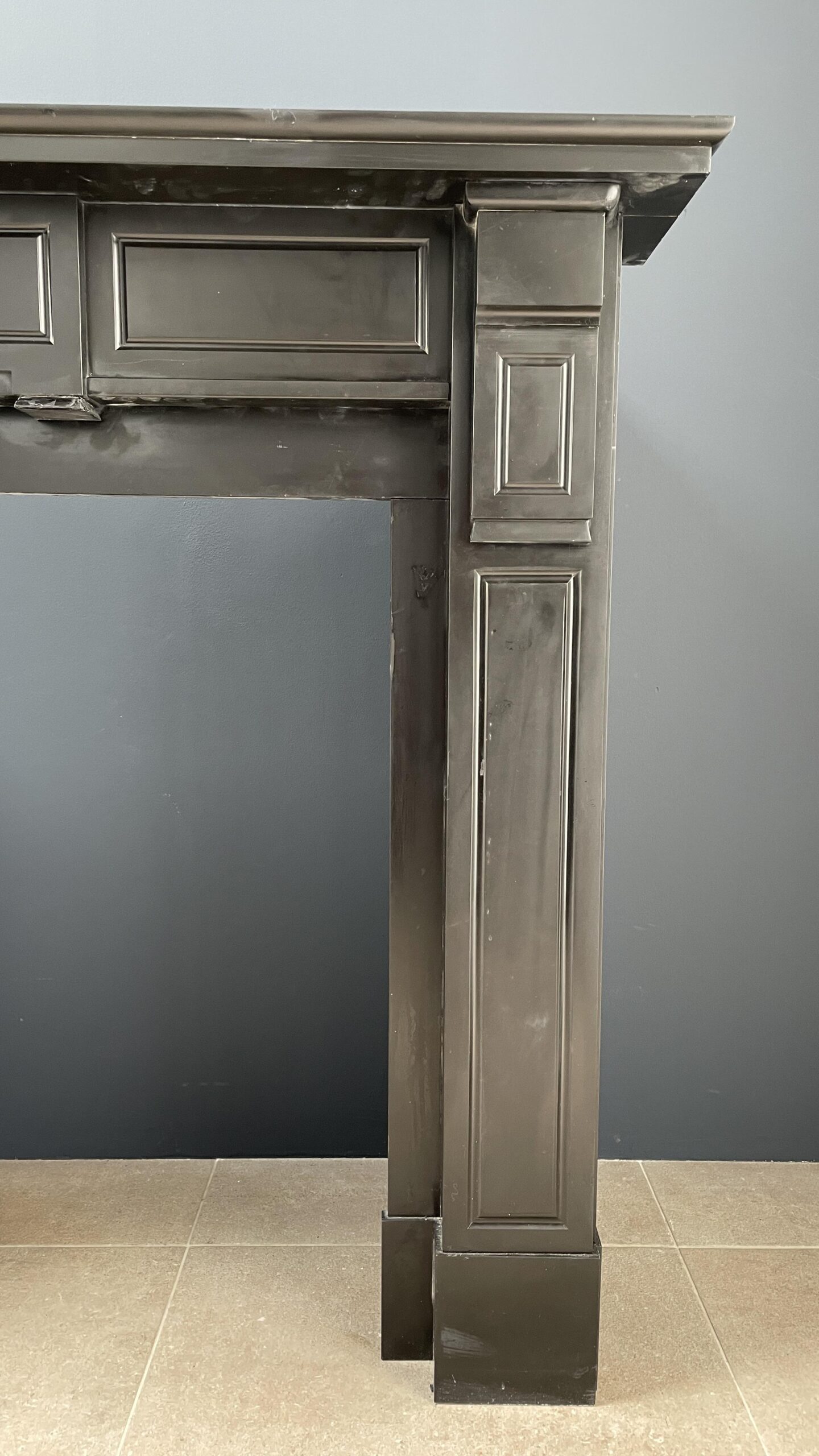 Antique Circular Fireplace Black Marble Noir de Mazy - Image 10