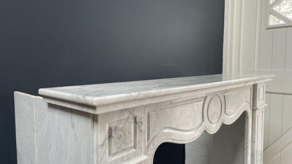 French Louis XV Carrara Marble Antique Circulation Fireplace - Image 5