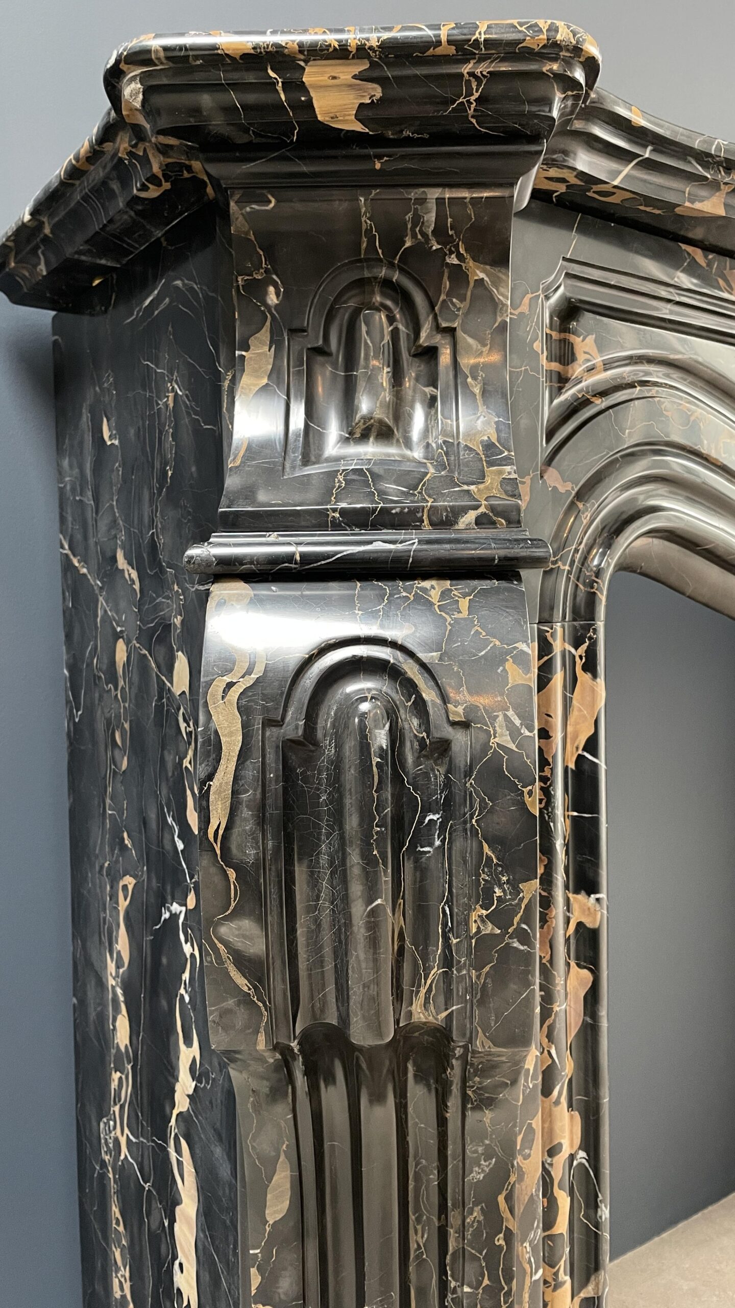 Exclusive Antique Louis XVI Fireplace in Portoro Marble (circulation) - Image 15