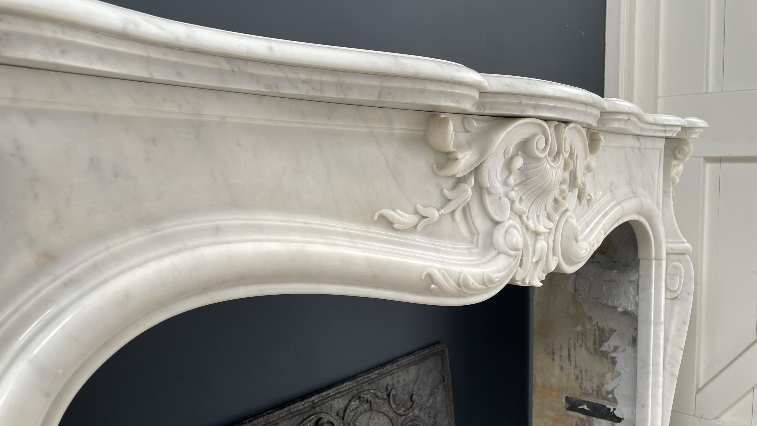 French Luxury Antique Carrara Marble Half Turn Fireplace - Image 12
