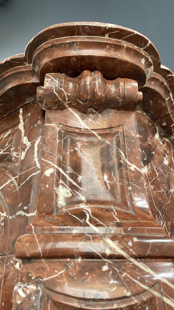 Beautiful Red Marble Antique Circular Chimney Rossa Levanto - Image 6