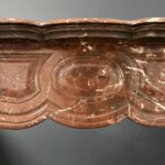 Antieke schouw rood marmer