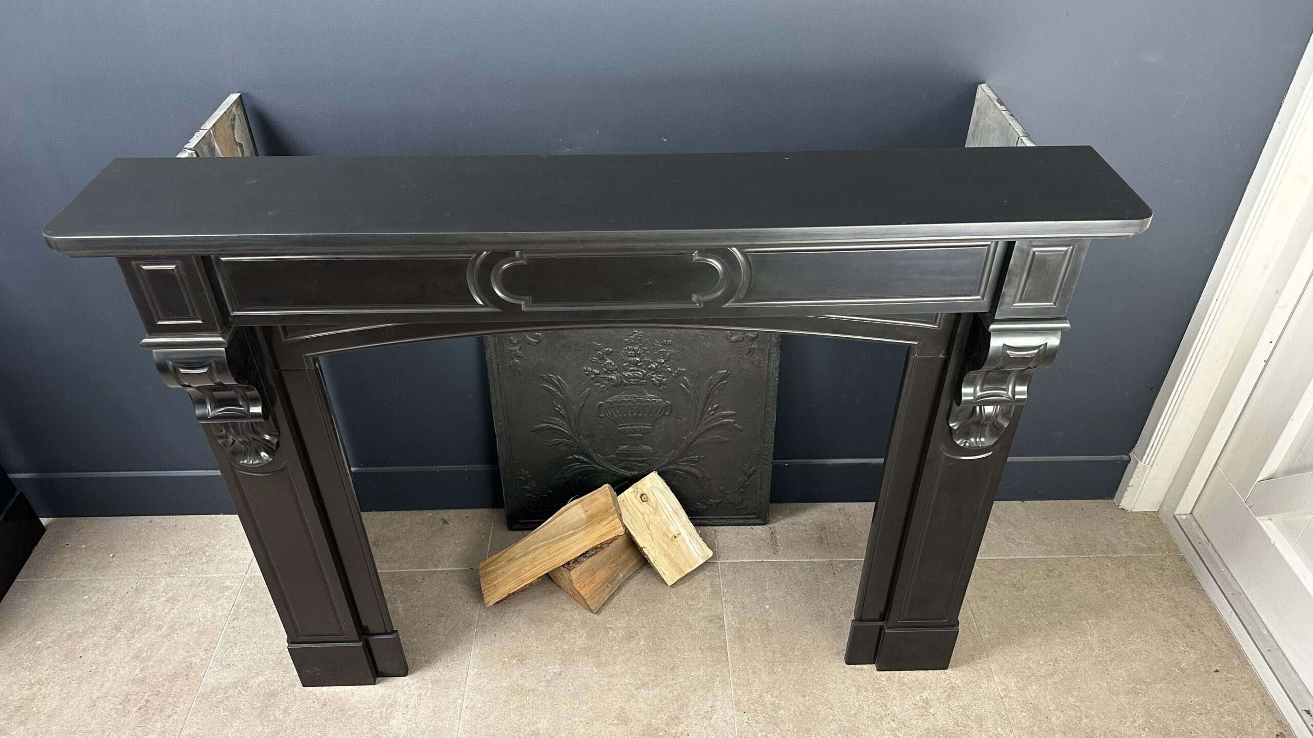 Antique Circular Fireplace Noir De Mazy Marble - Image 9