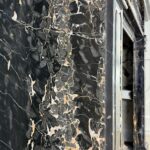 Exclusieve Antieke Schouw In Portoro Marmer