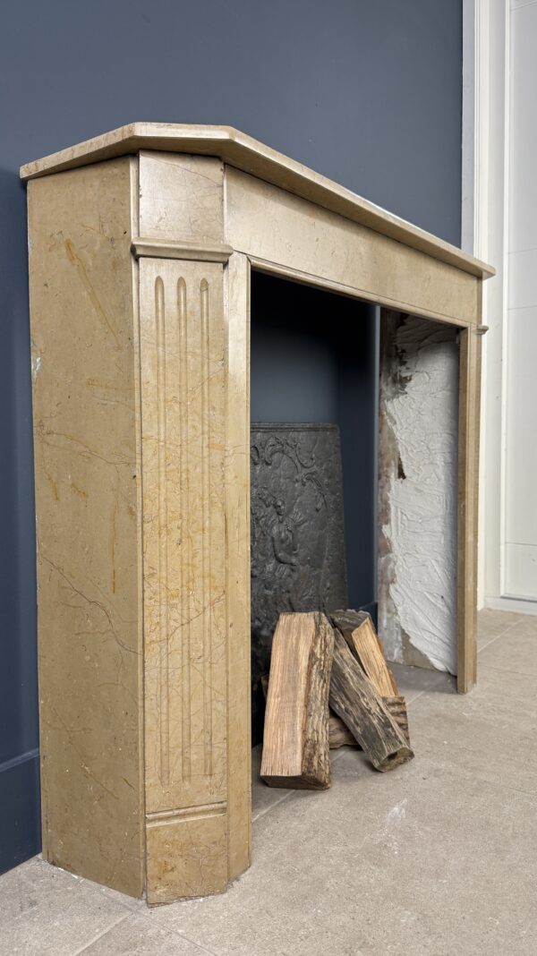 Strakke Art Deco Schouw Marmer