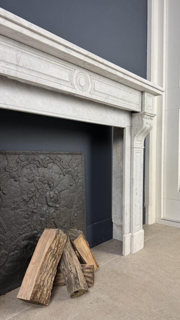 Antieke Schouw Wit Carrara Marmer