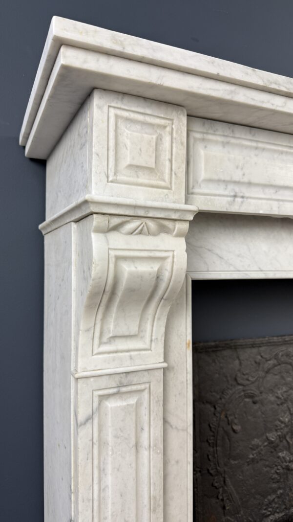 Antieke Schouw Wit Carrara Marmer